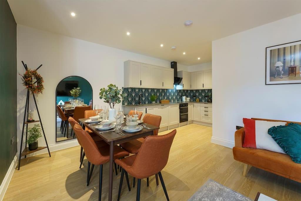 Lilyturf - 2 Bedroom Luxury Apartment By Mint Stays ブリストル エクステリア 写真